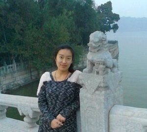 制片副主任-李丹